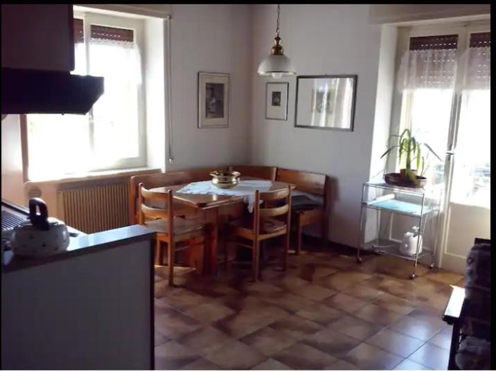 Warm, Nice & Amazing Lake-View Apartment San Zeno di Montagna Luaran gambar